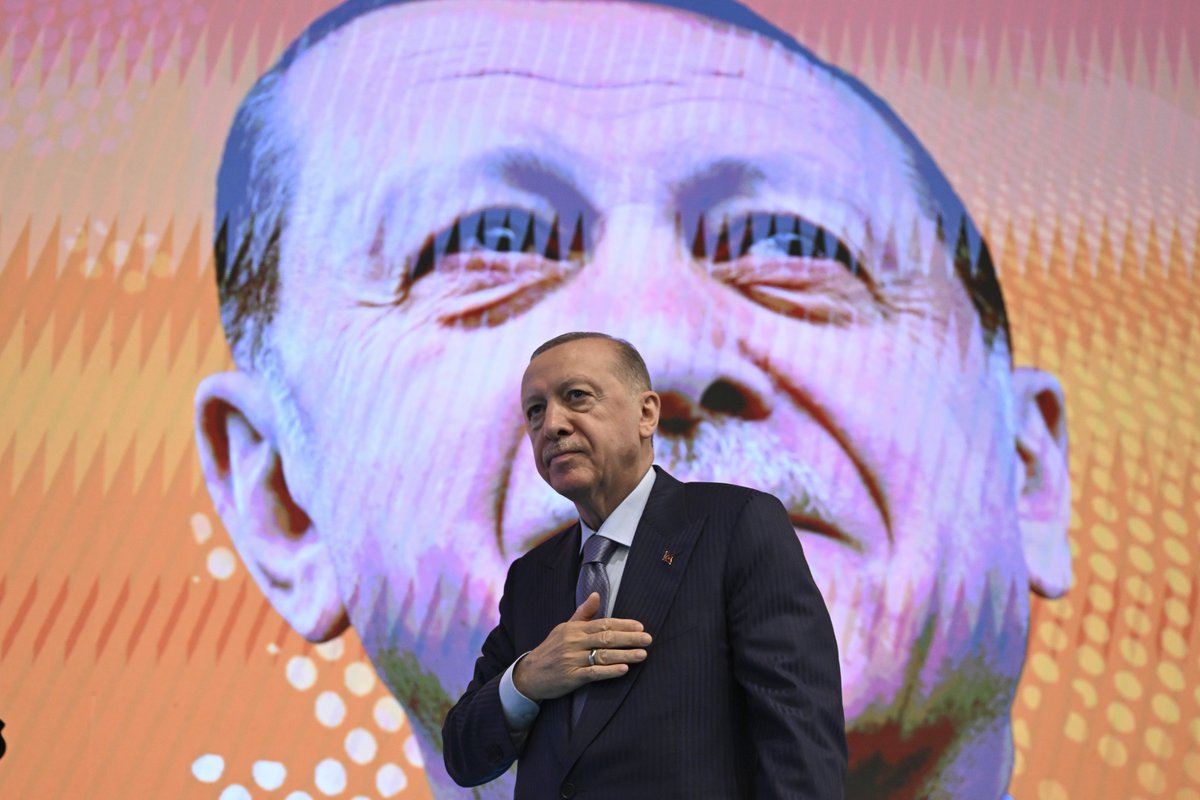 Cumhurbaşkanı Erdoğan: "Terörsüz Türkiye kalkınmış, güçlenmiş, refahını artırmış, vatandaşlarının hayat standardını daha da yükseltmiş bir Türkiye demek"