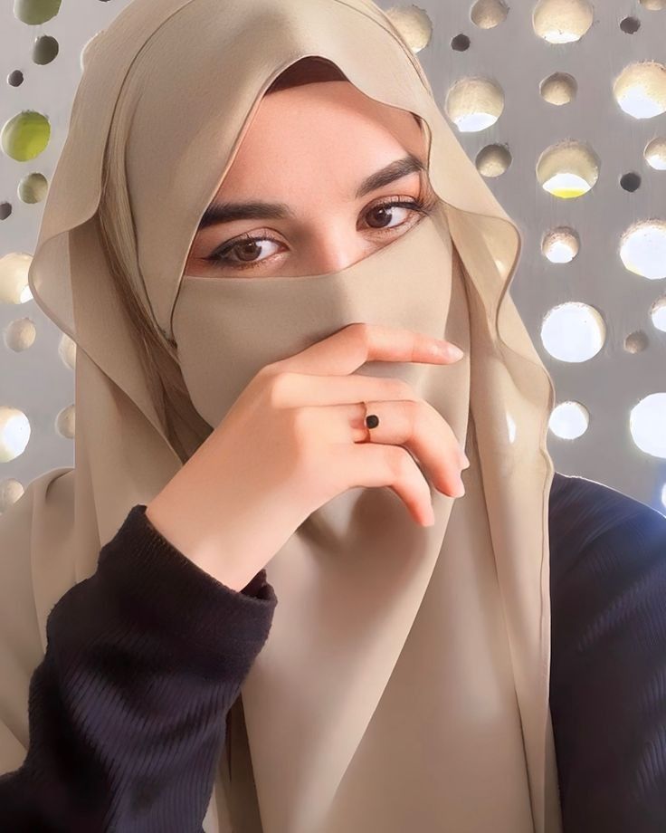 Gönül gözüyle gören, 
hiçbir insanı kandıramazsınız,
Sizi açık bir kitap gibi okurlar.. 
Hz.MEVLANA