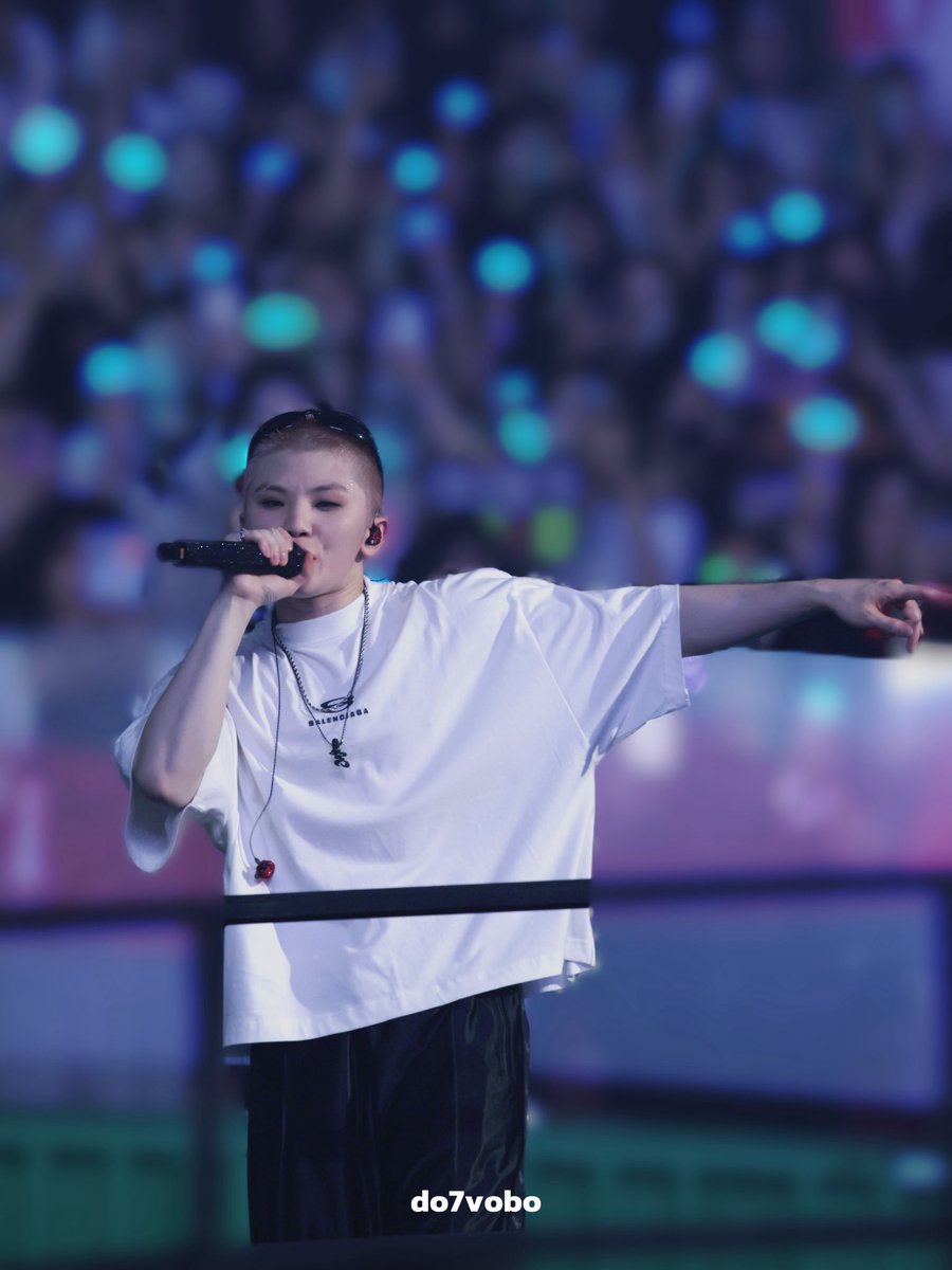 KatYYY77's tweet photo. 250713 호우팬콘서트 서울

👉🏻👉🏻

#우지 #WOOZI https://t.co/8rGbpxxiXw