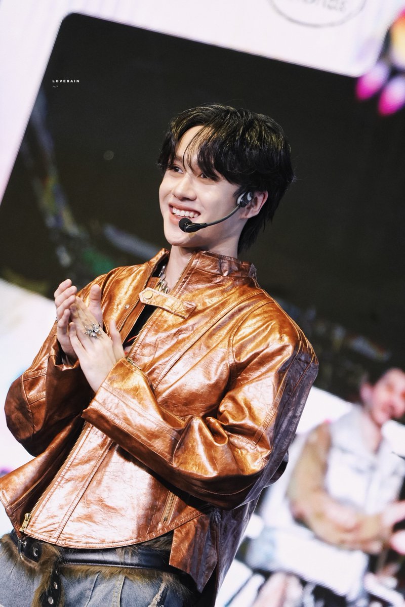 loverainlee's tweet image. 🥰🥰 @bb_metas

#HOWLS_DebutShowcase
#HOWLS_TH #BBMetas #MC999