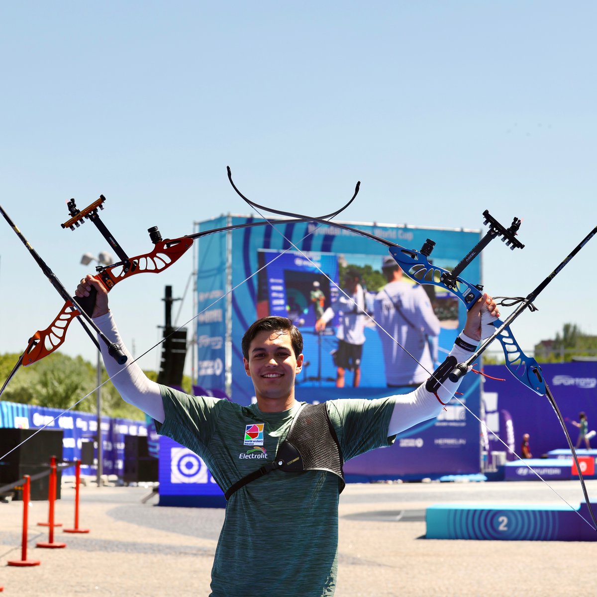 ¡PURO ORGULLO MEXICANO! 🏹🇲🇽
Madrid fue testigo de la mejor versión de Matías Grande.
Ganador de su primer oro en la Hyundai Archery World Cup   👏

#ArcheryWorldCup #archery