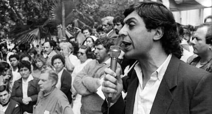 "Los poderosos no necesitan de la política porque ya tienen el poder, ya sea a través del dinero, de las armas o de las corporaciones. El pueblo sí necesita la política, porque es la única manera que tiene para construir poder y cambiar las cosas".

#GermanAbdala aun nos guía...