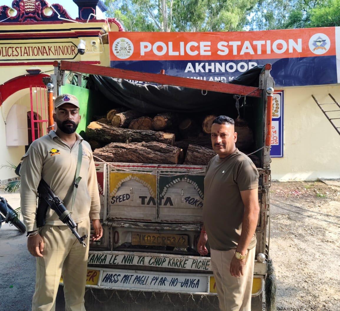 PS Akhnoor, Jammu foiled an illegal transportation of Khair wood during naka checking at Khuga. A Tata Mobile was intercepted carrying around 25 quintals of Khair wood. The driver fled the scene. The seized vehicle and forest produce were handed over to the Forest Department.