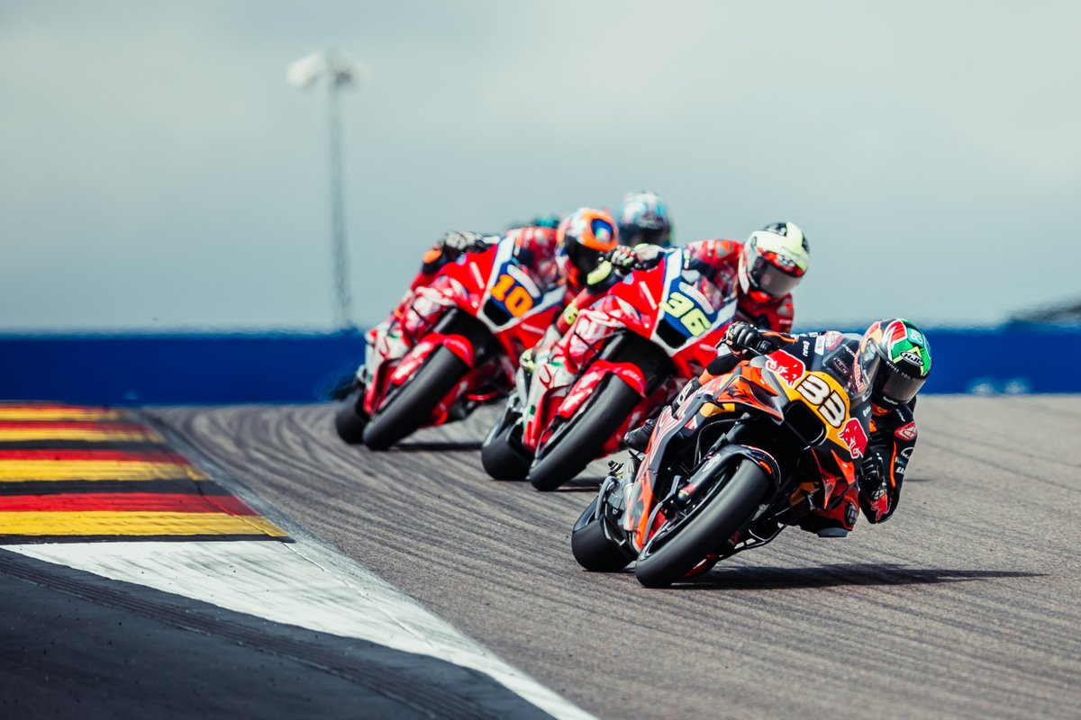 Brad Binder (@bradbinder_33) on Twitter photo A step forward overall but today’s race was a tough one. Front pressure spiked early and made it hard to fight, especially whilst stuck in a group. Still we brought it home 7th. Brno next! Good memories there 🏆🤘🇿🇦 <a href="/KTM_Racing/">RED BULL KTM FACTORY RACING</a> A step forward overall but today’s race was a tough one. Front pressure spiked early and made it hard to fight, especially whilst stuck in a group. Still we brought it home 7th. Brno next! Good memories there 🏆🤘🇿🇦 <a href="/KTM_Racing/">RED BULL KTM FACTORY RACING</a>