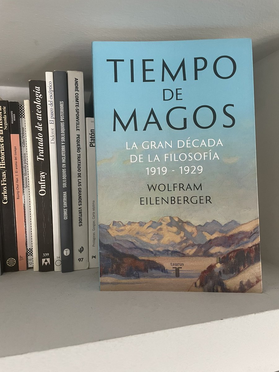 CATAS LITERARIAS (@catasliterarias) on Twitter photo Tiempo de magos. Benjamin, Wittgenstein, Heidegger… Debate, análisis y un buen vino. El #clubdelectura de <a href="/Plazadepoe/">La plaza de Poe</a> #filosofíayvino laplazadepoe.com/catas-literari… Tiempo de magos. Benjamin, Wittgenstein, Heidegger… Debate, análisis y un buen vino. El #clubdelectura de <a href="/Plazadepoe/">La plaza de Poe</a> #filosofíayvino laplazadepoe.com/catas-literari…