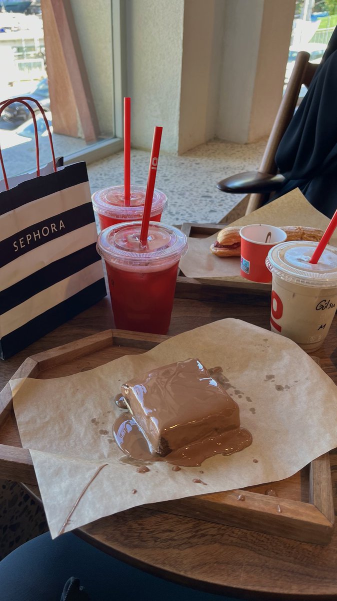 kız neşesi 🎀✨💄