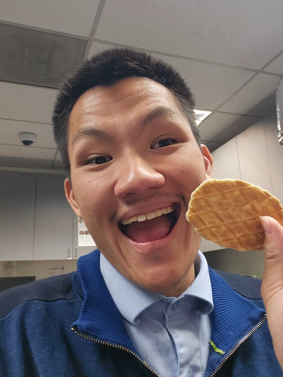 KlayLeung's tweet photo. AHHHHHHH BUTTER 🧈  WAFFLE COOKIES AND LEMON 🍋  BISCUITS AND COFFEE TO START MY SUNDAY 

LIFE IS AMAZING 😍😍😍🤩👊 https://t.co/YU3Eh7sPV4