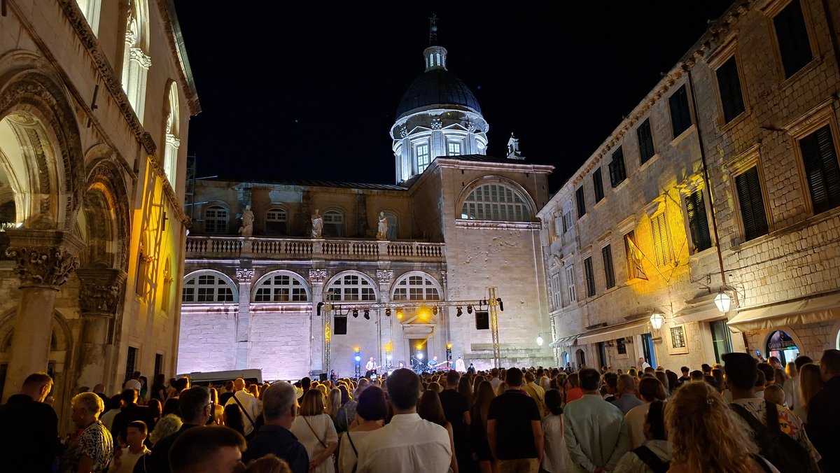 Abschiedstreffen mit Bürgermeister Franković &amp; Gespan Pezo in #Dubrovnik. Stadt, Diözese &amp; Gespanschaft haben die Teilnahme der Neckenmarkter Fahnenschwinger  am heurigen Blasiusfest nach Kräften unterstützt - ein tolles Beispiel für bilaterale Zusammenarbeit. 1/2