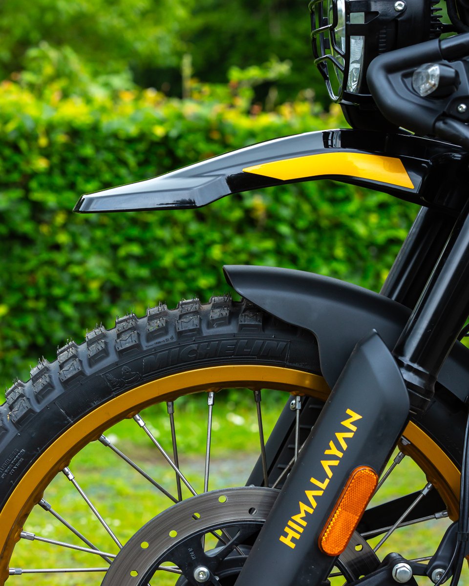 Sunday's for leaving the road behind, Michelin Anakee Wild makes sure you enjoy the ride 😎

📸: Phil Jones, Dan Torr

#Michelin #AnakeeWild #RoyalEnfield