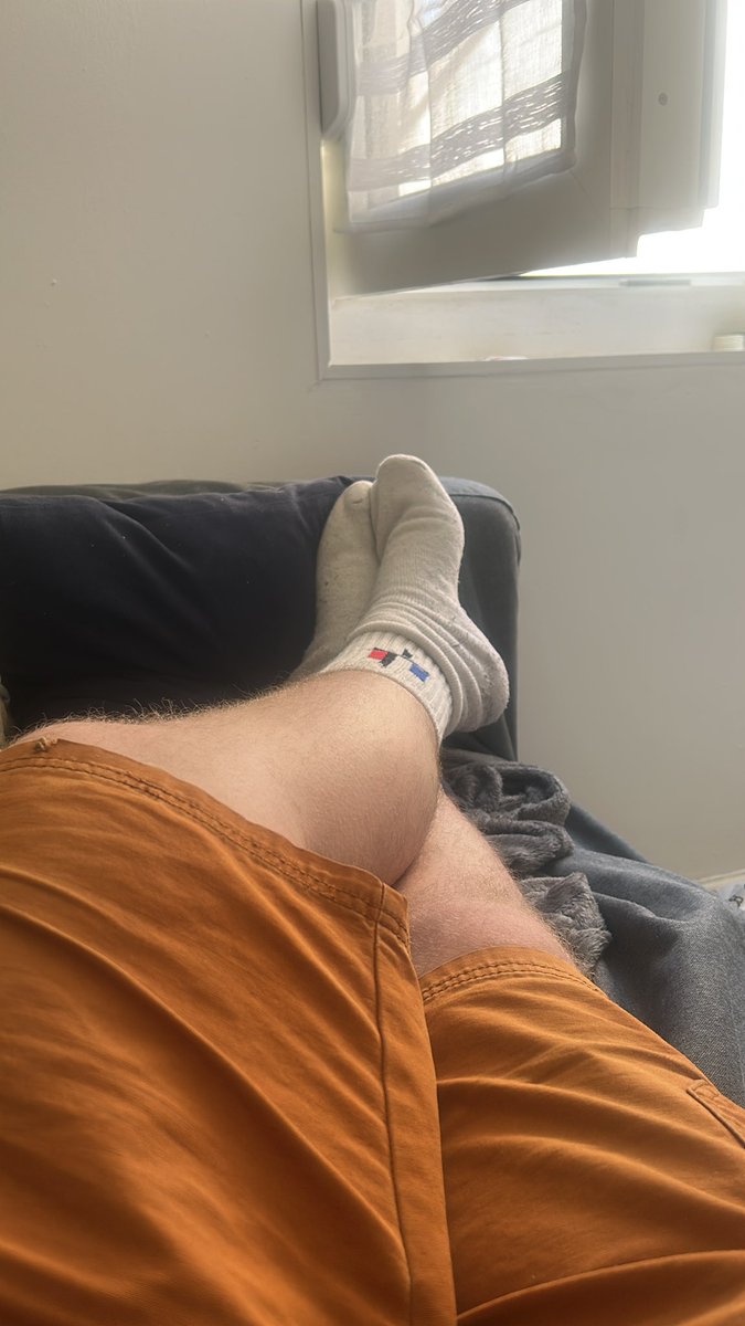 LorentOutant's tweet photo. Qui vient s’en occuper durant cette magnifique après midi ? ☀️ https://t.co/PC4VmGdpLt