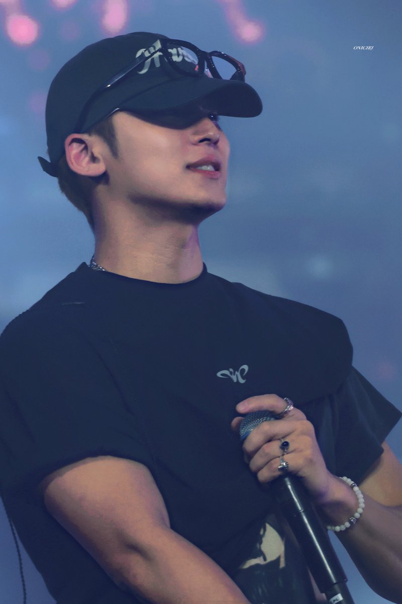_oni9iri's tweet image. 250713 ํธ์ ์ฐ์ง ์ฝ์ํธ
#๋ฏผ๊ท #mingyu #ใใณใฎใฅ
#seventeen #์ธ๋ธํด