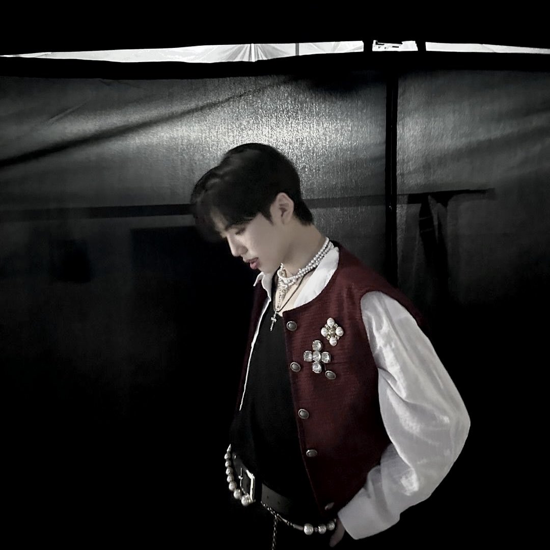 ʜᴀᴘᴘʏ ʙɪʀᴛʜᴅᴀʏ  ✦︎⋆.

  언제까지나 계속 빛날 수 있는 제일 별
  박지후 축하해요 

      𝟤𝟢𝟤𝟧, 𝟢𝟩.𝟣𝟦
#GoldenBoyJihooDay  #evnne  #ennve 
#HAPPYJIHOODAY  #parkjihoo  #박지후 
#오늘_세상에서_가장빛나는_지후
#714回目の可愛いを更新中