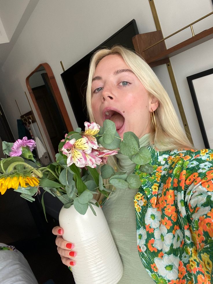 Erosreverse's tweet image. 