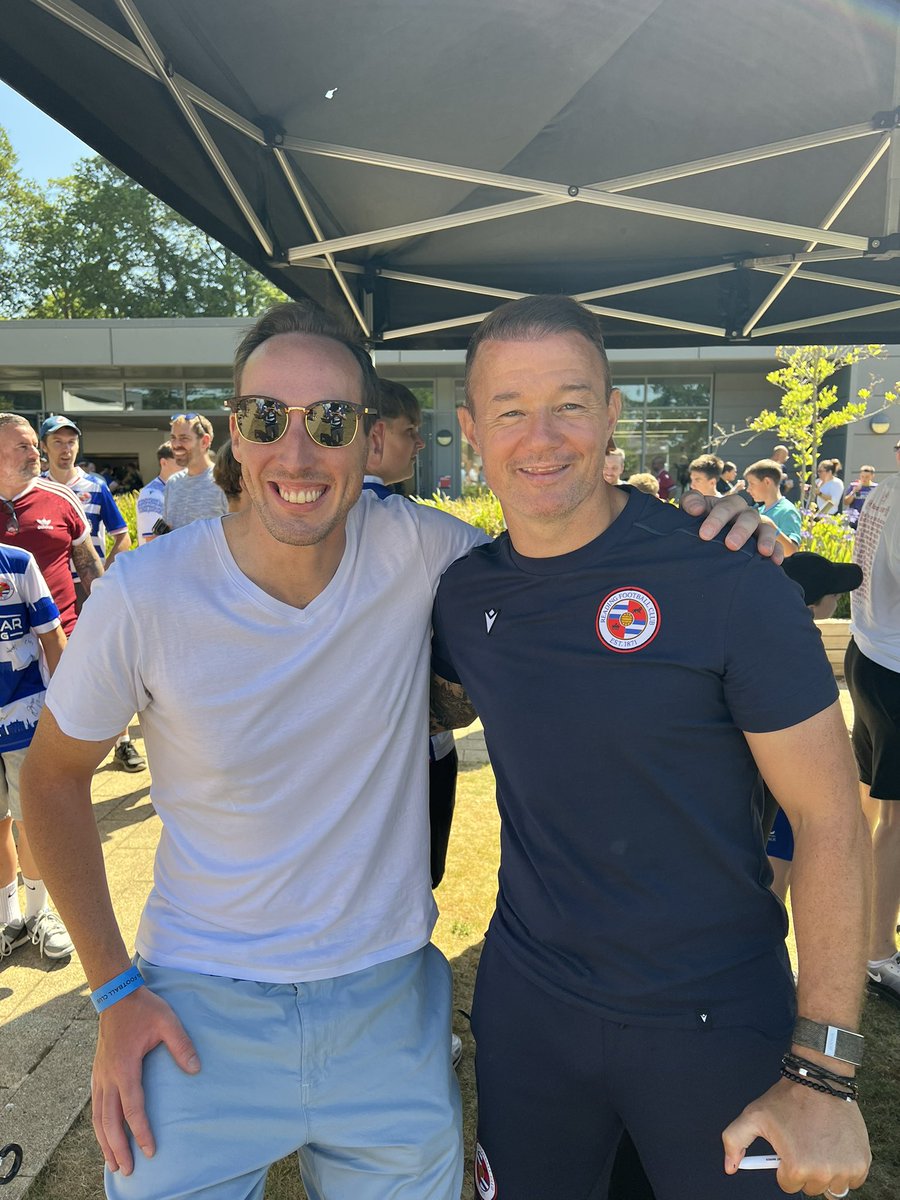 rossTheTwit's tweet image. Such a nice gesture from @ReadingFC to open up Bearwood Park for us STHs. Such a great complex. Thanks @RCouhig @ToddTrosclair @joe_jacobson for making it happen. Great sports from @Kelvinehi10 @Noelhunt20 @HarveyKnibbs for the pics… #readingfc #urz #upttheding #bearwoodpark