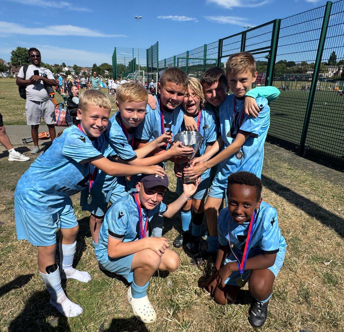 mufccommunity's tweet image. Congratulations to next seasons u11 Black and u12 Black Maidstone United Youth teams who were both winners at tournaments this weekend - well done boys 👏🏆