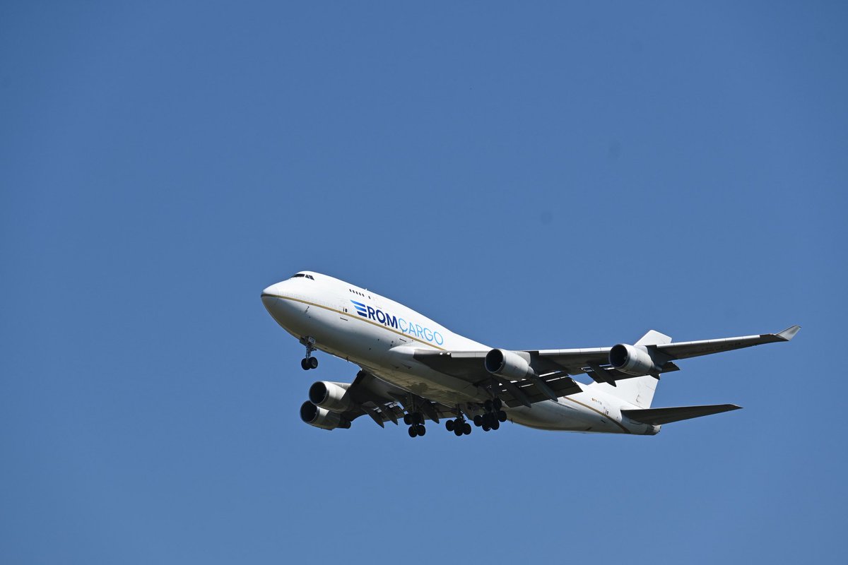 selftronics's tweet photo. ROMCARGO YR-FSB operated by Turkish Cargo landing to IST 34L on a clear sky - 13.07.2025 @JetPhotos @flightradar24 https://t.co/Yn5gVfKKND