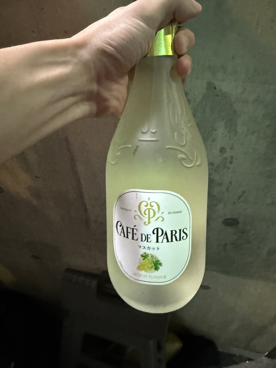 p_wuy's tweet photo. 高級猫缶ありがとうだぜ！！
次の出勤はたしか18日だった気がしますんでみんな遊びに来てね

たのしかったーーーー！ https://t.co/xe6rxzumjN