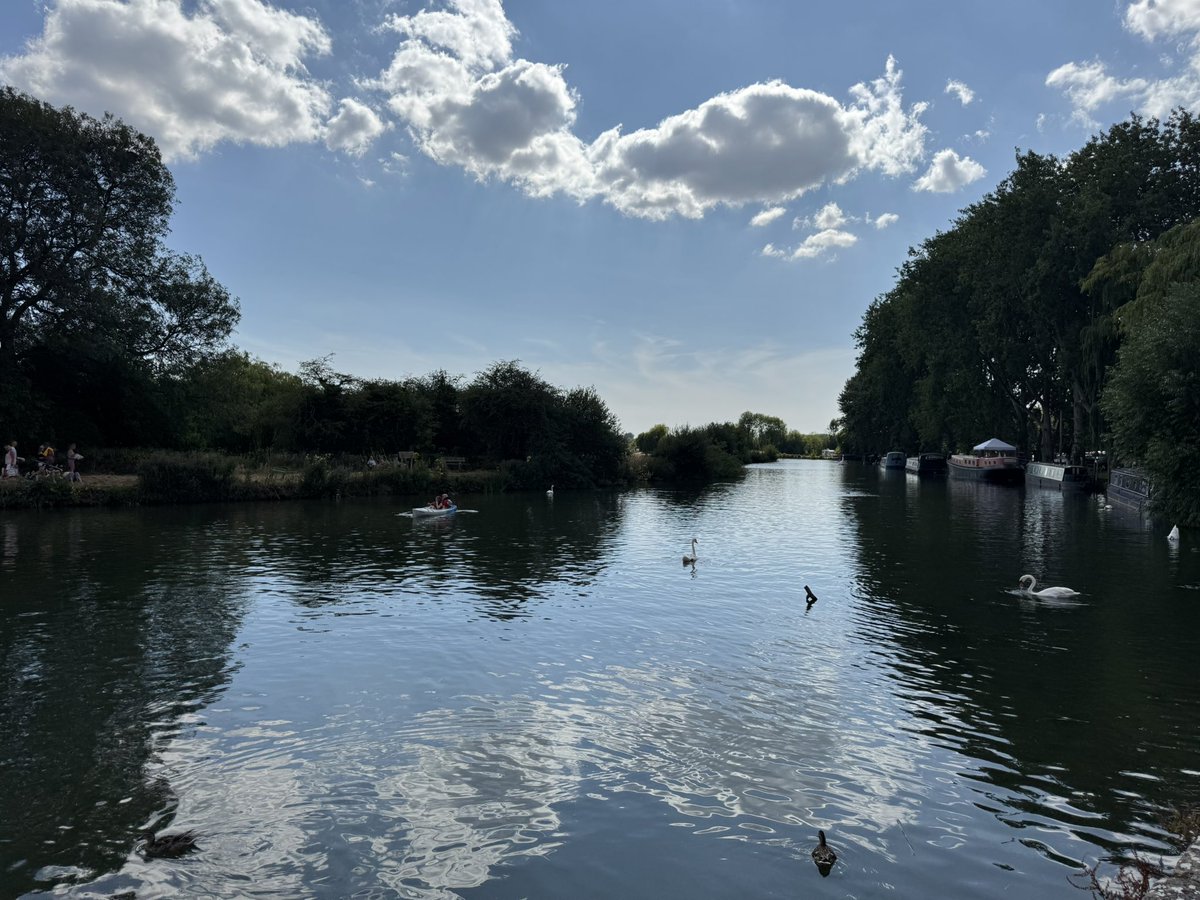 When your eldest has a birthday party just round the corner from your favourite pub #ItsAHardLife #SummerByTheThames