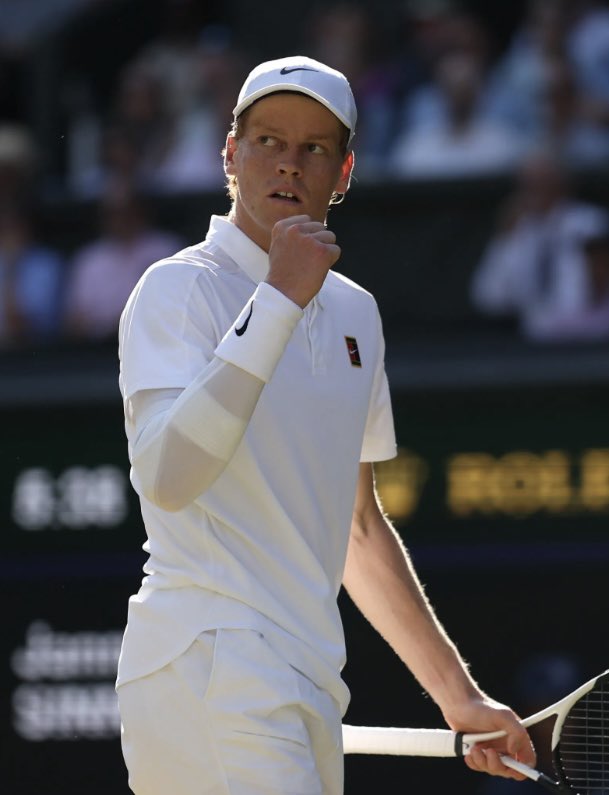 silvi805's tweet photo. Tutti con te #Sinner #Wimbledon https://t.co/z7Fp9AeWte