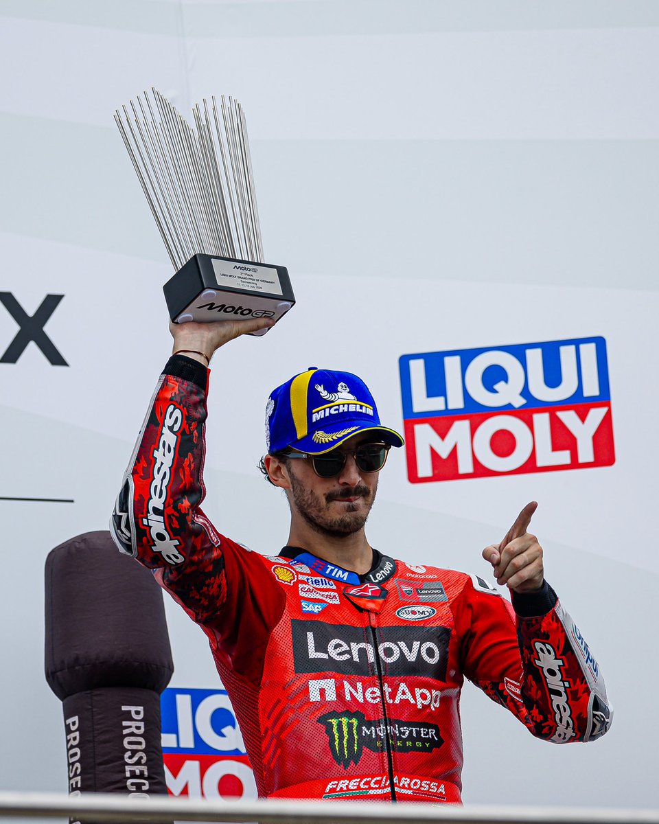 DucatiMotor's tweet image. 🥇🥉🏆🇩🇪
1-3 at #GermanGP
➡️ The 8th win of the 2025 for the #DucatiLenovoTeam
#ForzaDucati