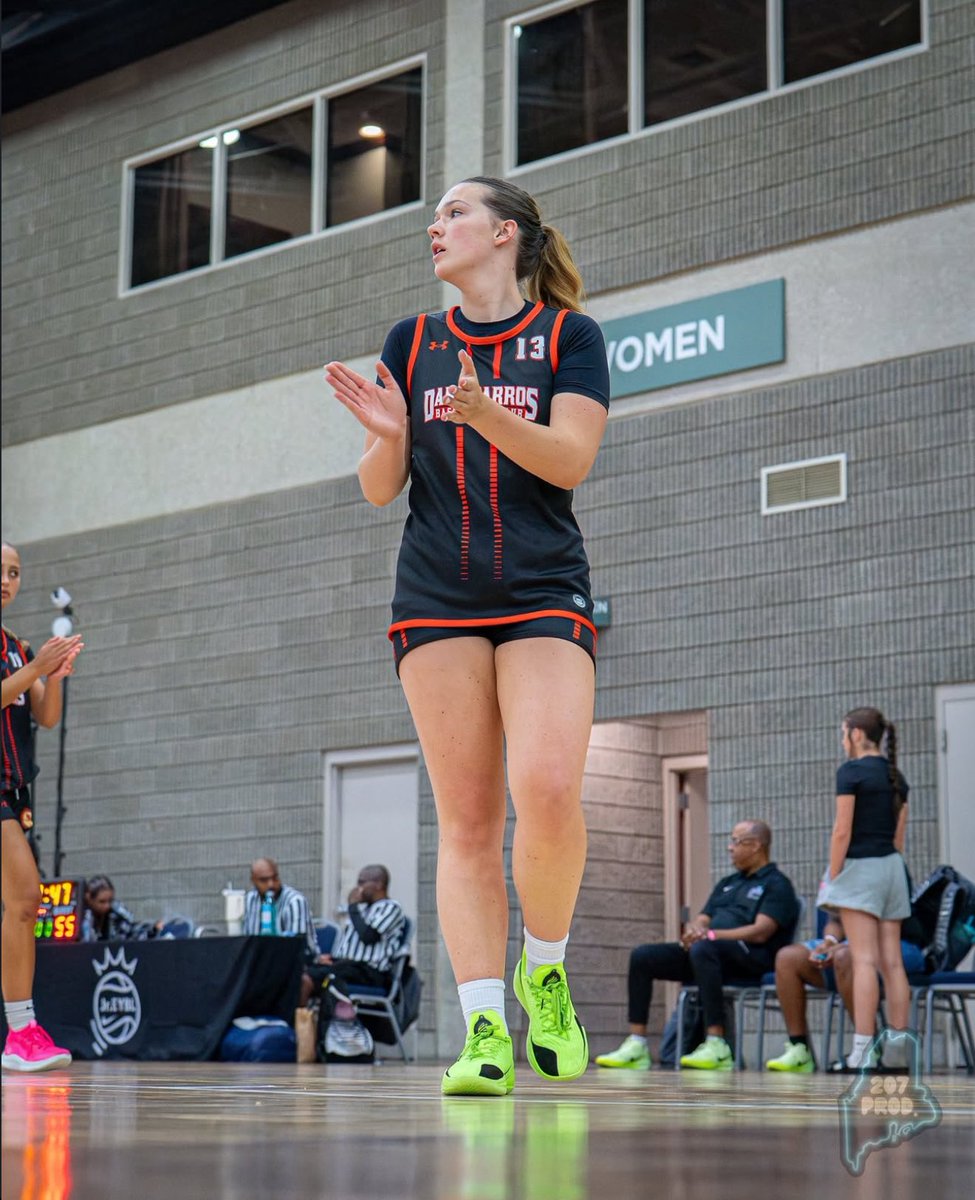 Dana Barros Varsity UA Rise is 3-0 down in Kentucky! Today’s game is at 1:42 on Court 2- winner goes to the championship!