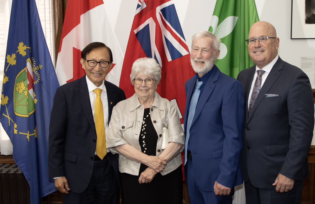 SteveClarkPC's tweet image. I recently had the honour to attend the Ontario Senior Achievement Award ceremony at Queen’s Park, where the Hon. Edith Dumont, Lieutenant Governor of Ontario, and Minister for Seniors and Accessibilty Raymond Cho presented awards to 22 Ontarians.
Amazing to have two outstanding…