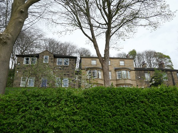 The Language of Stone: The Horbury Rock at Storrs Hill Quarry thelanguageofstone.blogspot.com/2025/07/the-ho… <a href="/MuseoGeominero/">Museo Geominero</a> <a href="/GeolAssoc/">Geologists' Assoc</a> <a href="/GeoOutreach/">Geological Outreach</a> <a href="/SHU_LizL/">Elizabeth Laycock</a> <a href="/GeologyPage/">Geology Page</a> <a href="/GeolSoc/">The Geological Society</a> <a href="/Geology_History/">History_of_Geology</a> <a href="/BritGeoSurvey/">British Geological Survey</a> <a href="/HistoricEngland/">Historic England</a> <a href="/YorksVernacular/">YVBSG</a> <a href="/visitossett/">Visit Ossett</a> <a href="/ThisIsOssett/">Ossett</a> <a href="/ThisIsHorbury/">Horbury</a> #geology