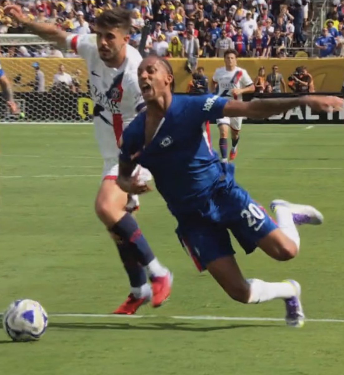 IceColdChelss's tweet photo. Not a penalty tho https://t.co/TzRNs8ckZt
