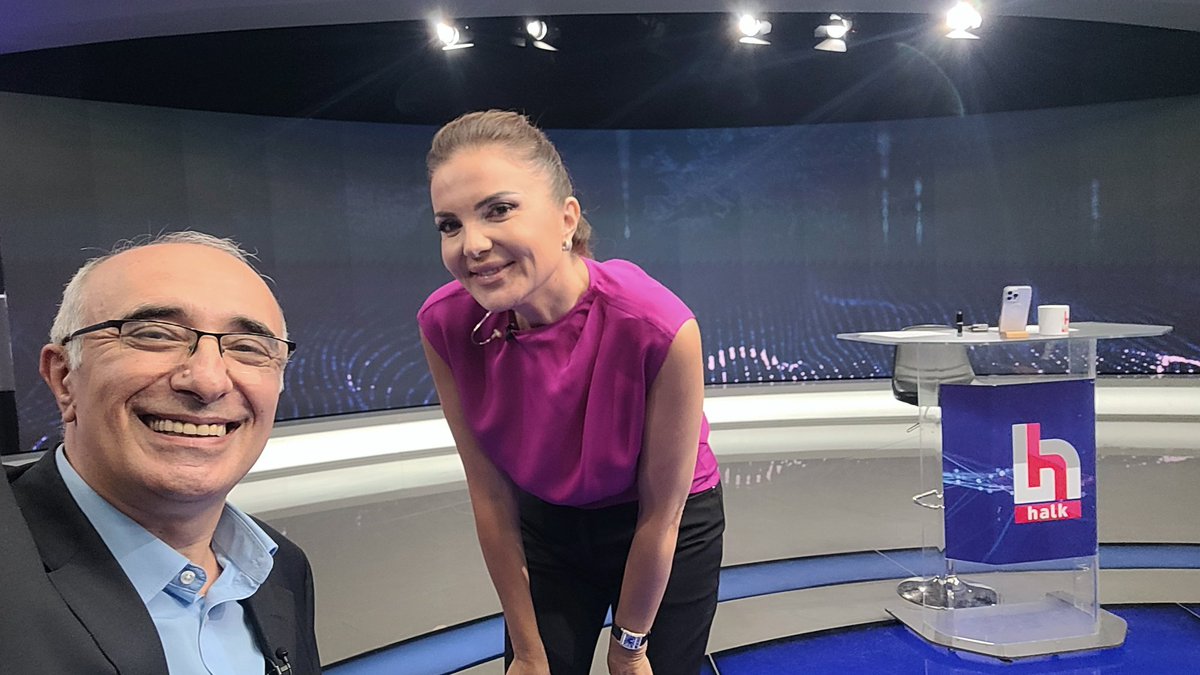 HALK TV'de Sansürsüz'e devam ediyoruz.
<a href="/sinemfstk/">sinem fıstıkoğlu</a>
#Halktv