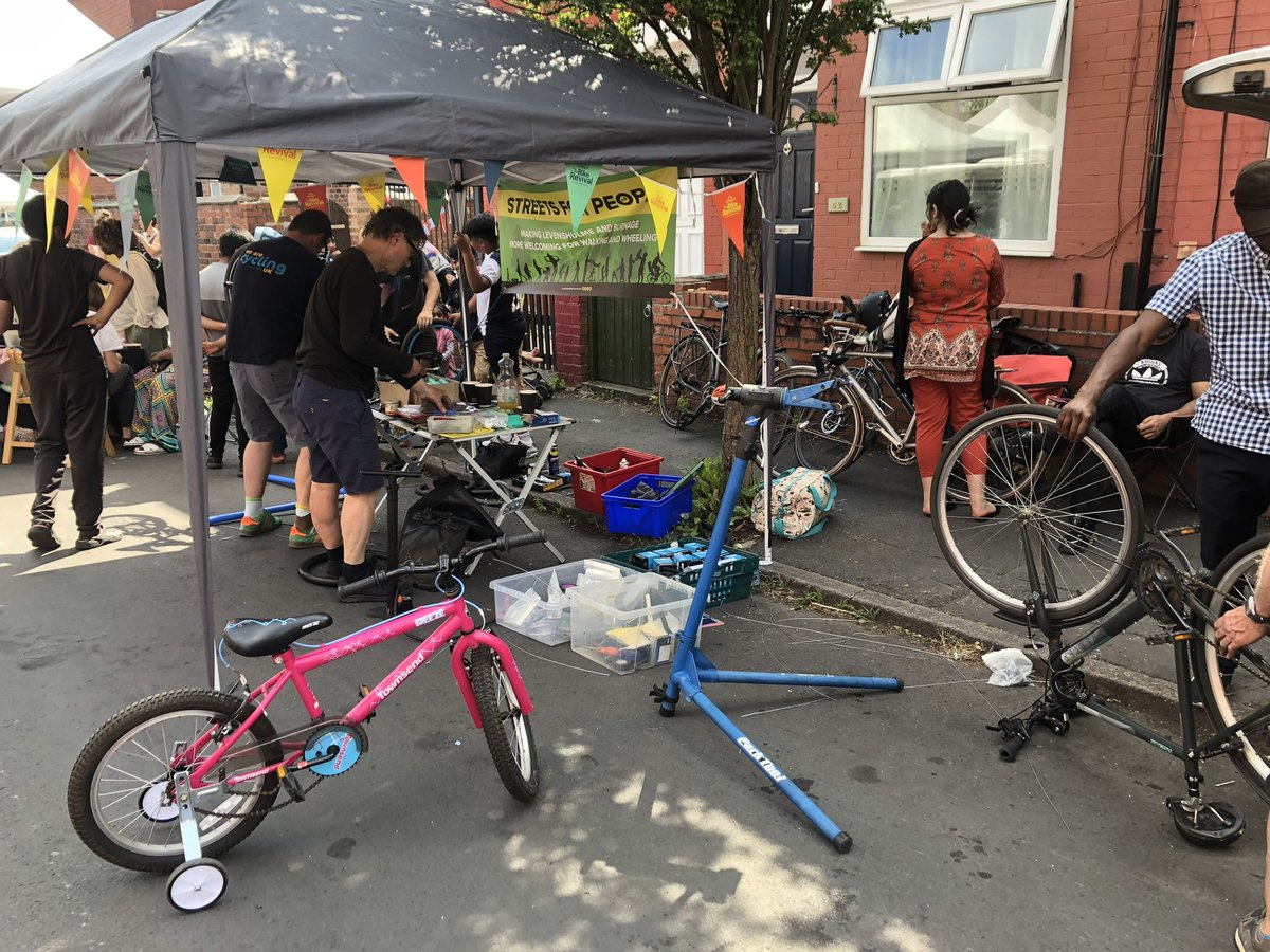 Team S4People busy today. Twenty happy customers. Bikes  fixed and back on the road. Thanks to <a href="/CyclingUK_NW/">Cycling UK North West</a> <a href="/PlattFieldBikes/">PlattFieldsBikeHub</a> #bigbikerevival