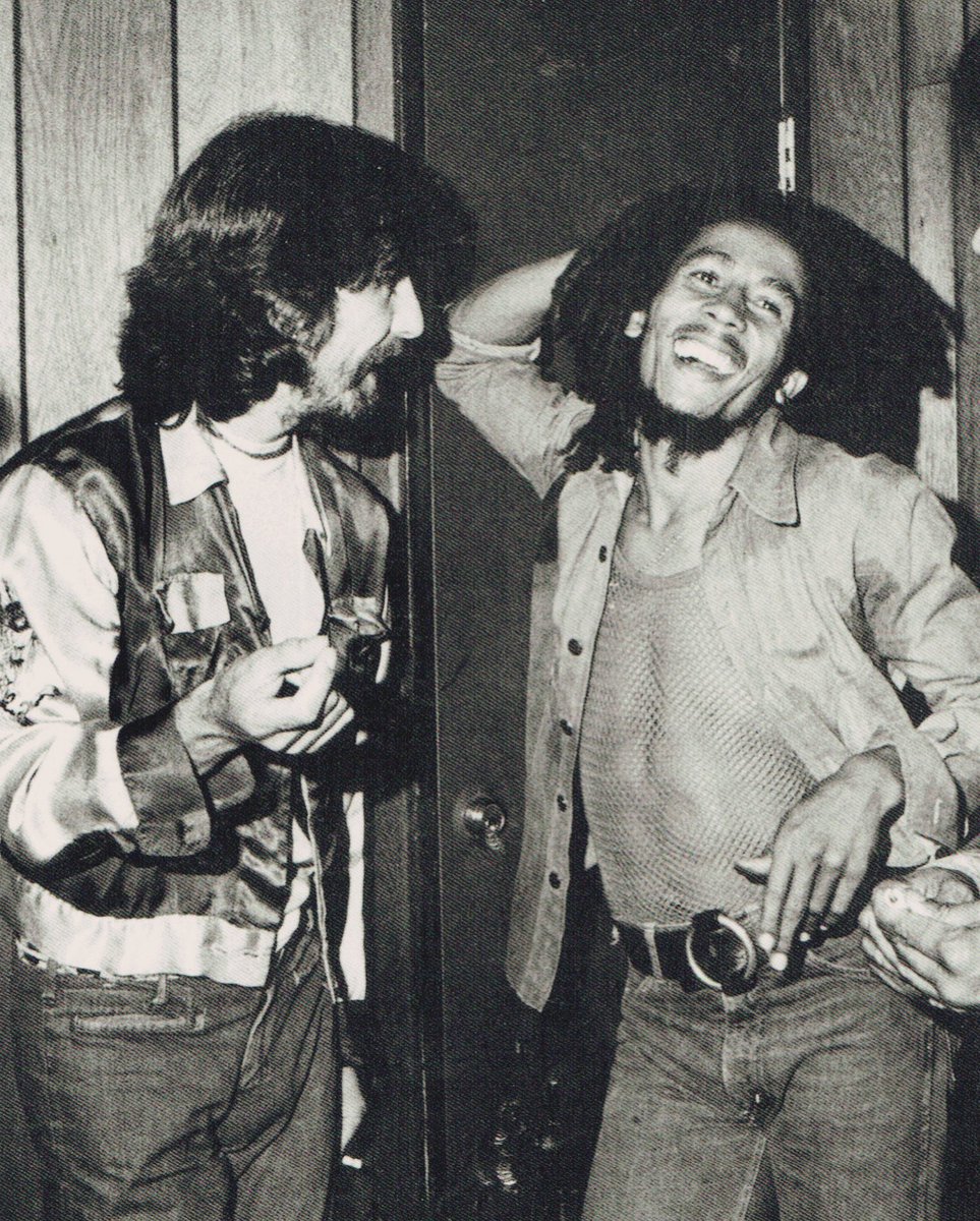 bobmarley's tweet image. Bob meets The Beatles’ George Harrison backstage at The Roxy in Los Angeles on July 13th, 1975! #todayinbobslife
📸 by Kim Gottlieb-Walker from her book ‘Bob Marley & The Golden Age of Reggae’