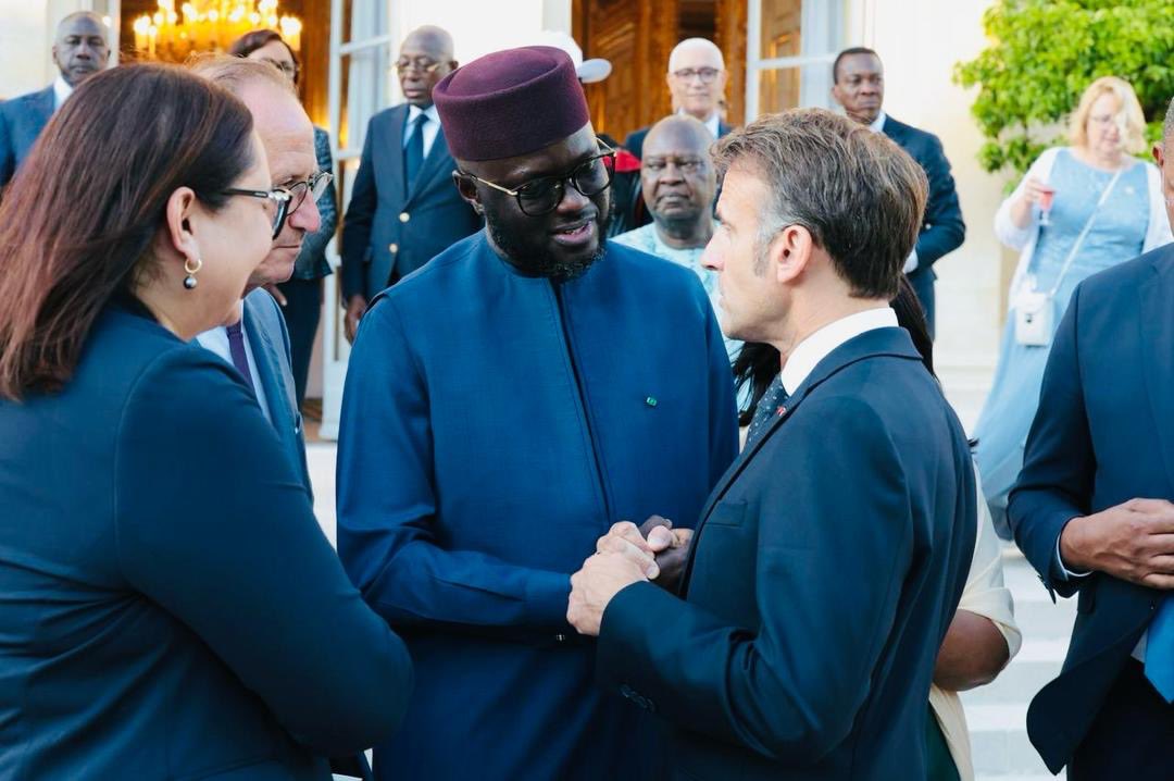 elmaalignjaay's tweet image. Dans le cadre de notre participation à la 50e session de l’Assemblée parlementaire de la Francophonie (APF), j’ai pris part, ce samedi 12 juillet, à la séance plénière, avant de rentrer à Dakar.
La veille, vendredi 11 juillet, j’ai été reçu, avec mes homologues présidents…