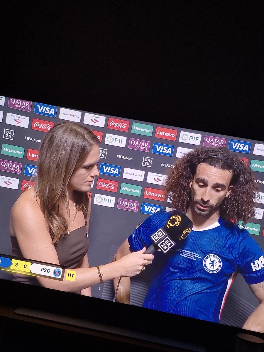 Jarrett2plus3's tweet image. BIN THIS SHIT! LET THE MAN GET TO THE DRESSING ROOM! #CFCvsPSG #ClubWorldCup #CFC #Chelsea