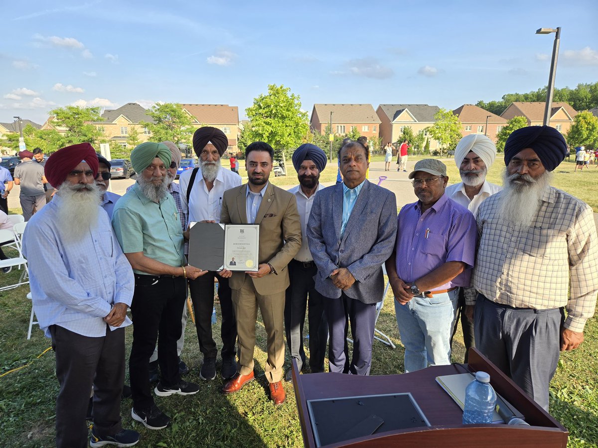 sandhuamarjot1's tweet image. Thank you to the Jim Irons Seniors Club for hosting a fantastic #CanadaDay celebration. It was an honour to join you and reflect on what makes our country so special.