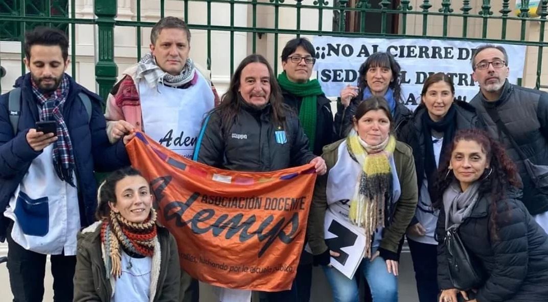 fmlatribu's tweet image. #LaTribuNoticias 🔴Triunfo de lxs docentes porteñxs
🗣️ Escuchá a @MarianaScayola , Secretaria General de @AdemysPrensa #CABA
👉Nota completa: fmlatribu.com/noticias/triun…