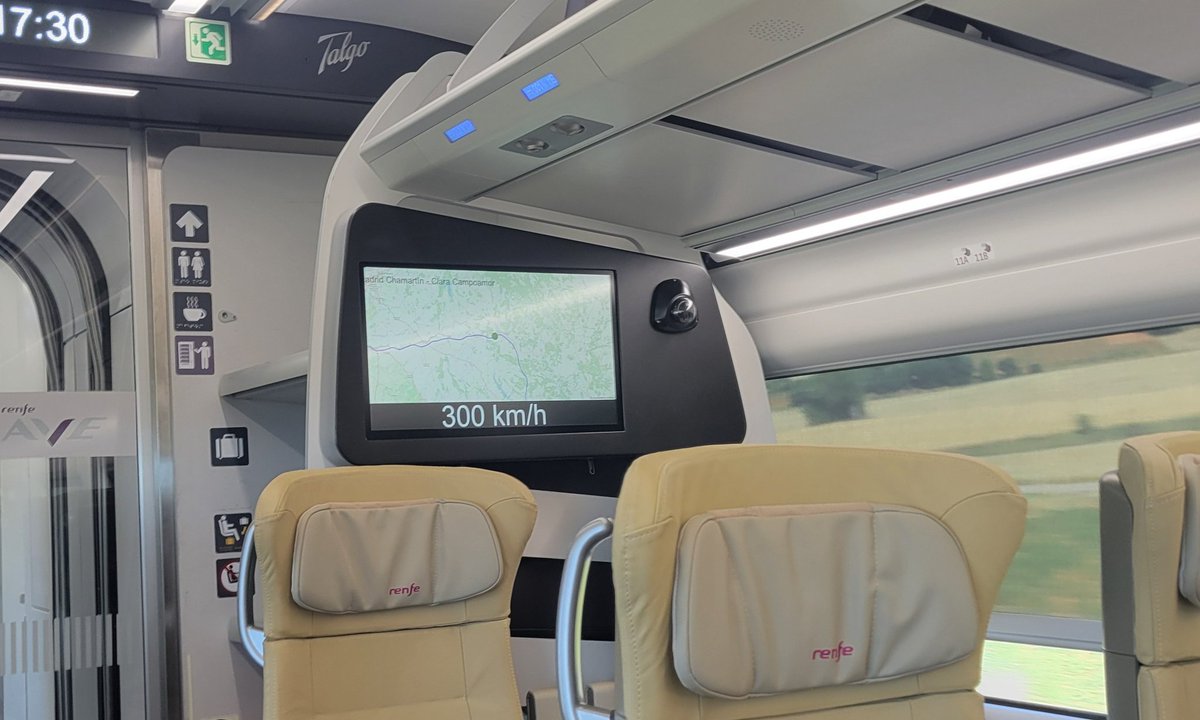 Chieftain_armor's tweet image. I hate it when people say the European rail network is better than the North American one. It absolutely is not, it just focuses on different loads. Still, there is something pretty cool about being self loading cargo and seeing the scenery at just shy of 200mph instead of flying…