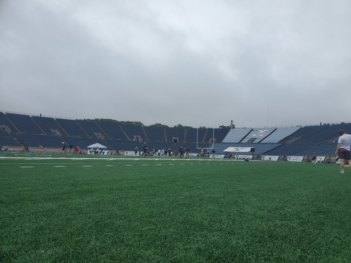 WilliamFieldss's tweet image. Had an awesome time at Yale today. It was great meeting @StevenVashel and the rest of the staff. I appreciate the staff allowing me to compete and helping me throughout the day. Im excited for whats ahead💪

@BillLiedy @DrStevenWright @CoachDrew__