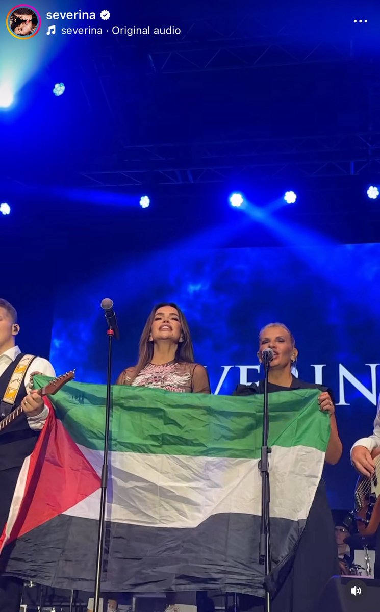 Ne bodi kot Thompson, bodi Severina 🩷 Uprla se je Vučiću, podprla srbske študente, bori se za ženske, za pravico vseh žensk do splava in opozarja na genocid v Palestini. Severina včeraj v Laškem. 💚🤍🖤❤️