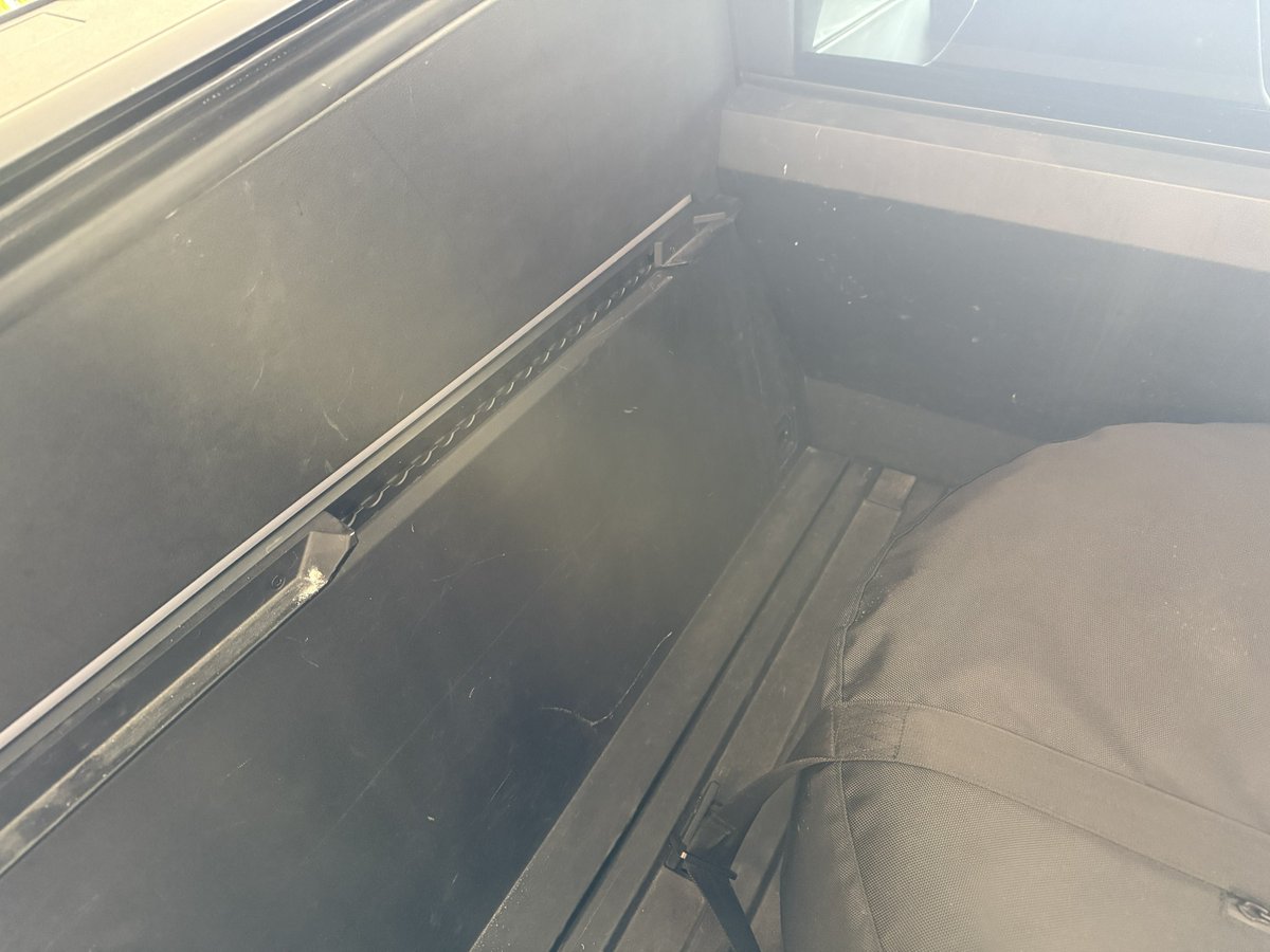 skylerity's tweet image. Anyone else have this issue with their Cybertent screw mount? It’s like the truck bed is slightly off symmetry, resulting in the tent screw holes always being a bit off and this strips out.
Every time I put the tent back in it’s hell to get this screwed in on this side only.…