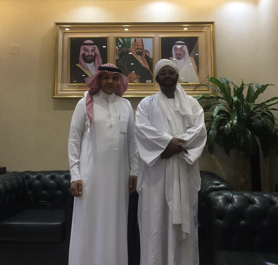 تلقيت ببالغ الآسى نبأ وفاة الأخ والزميل الخلوق/ عوض الله محمد عوض الله المذيع سابقًا في اذاعة الرياض والذي أثرى مكتبة الإذاعة وأثيرها بعدد من البرامج 
 أتقدم بخالص العزاء لأسرته وللإذاعيين ولأصدقائه سائلًا المولى أن يتغمده بواسع رحمته وأن يدخله فسيح جناته
 إنالله وإنا إليه راجعون