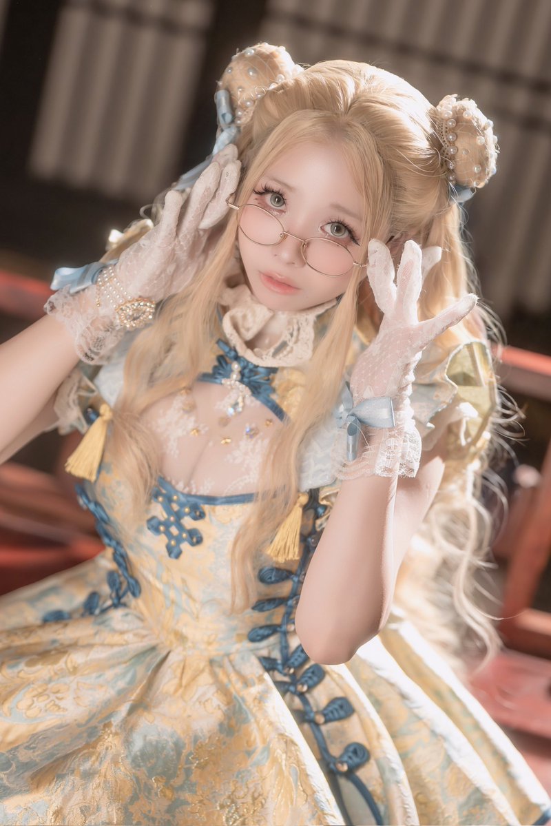 zonezicos's tweet image. 2025&amp;lt; &amp;gt;2015
我的十年前與十年後
眼鏡甚至是同ㄧ副🫡