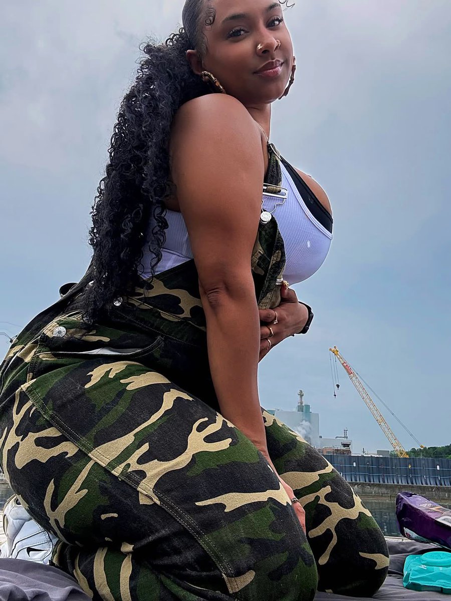 ShantelMayMusic's tweet image. War about me or ur wutless 2 me. 🪖
