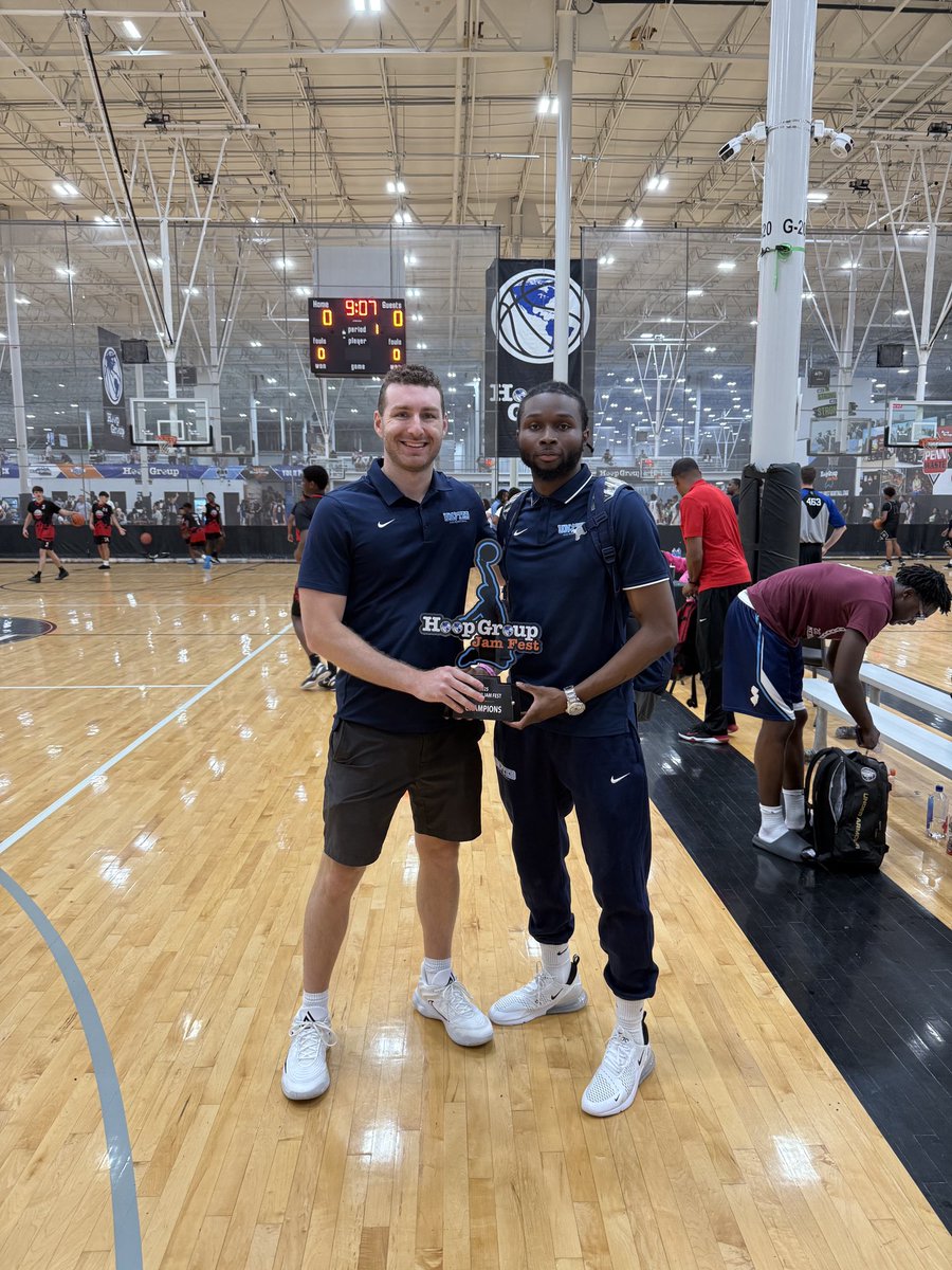 United NJ AAU - Boys Program (@unitednjaauboys) on Twitter photo 16U Select Win Silver 2 Bracket! <a href="/TheHoopGroup/">Hoop Group</a> Summer Live Jam Fest Max Kobylarz, Jax Robel, Joey DiOrio, Aaryan Chauhan, Ryan Reed, Nathan Zuckerman <a href="/Tybattle10/">Coach TBH</a> <a href="/HoopGroupEamonn/">Eamonn Mahar</a> 16U Select Win Silver 2 Bracket! <a href="/TheHoopGroup/">Hoop Group</a> Summer Live Jam Fest Max Kobylarz, Jax Robel, Joey DiOrio, Aaryan Chauhan, Ryan Reed, Nathan Zuckerman <a href="/Tybattle10/">Coach TBH</a> <a href="/HoopGroupEamonn/">Eamonn Mahar</a>