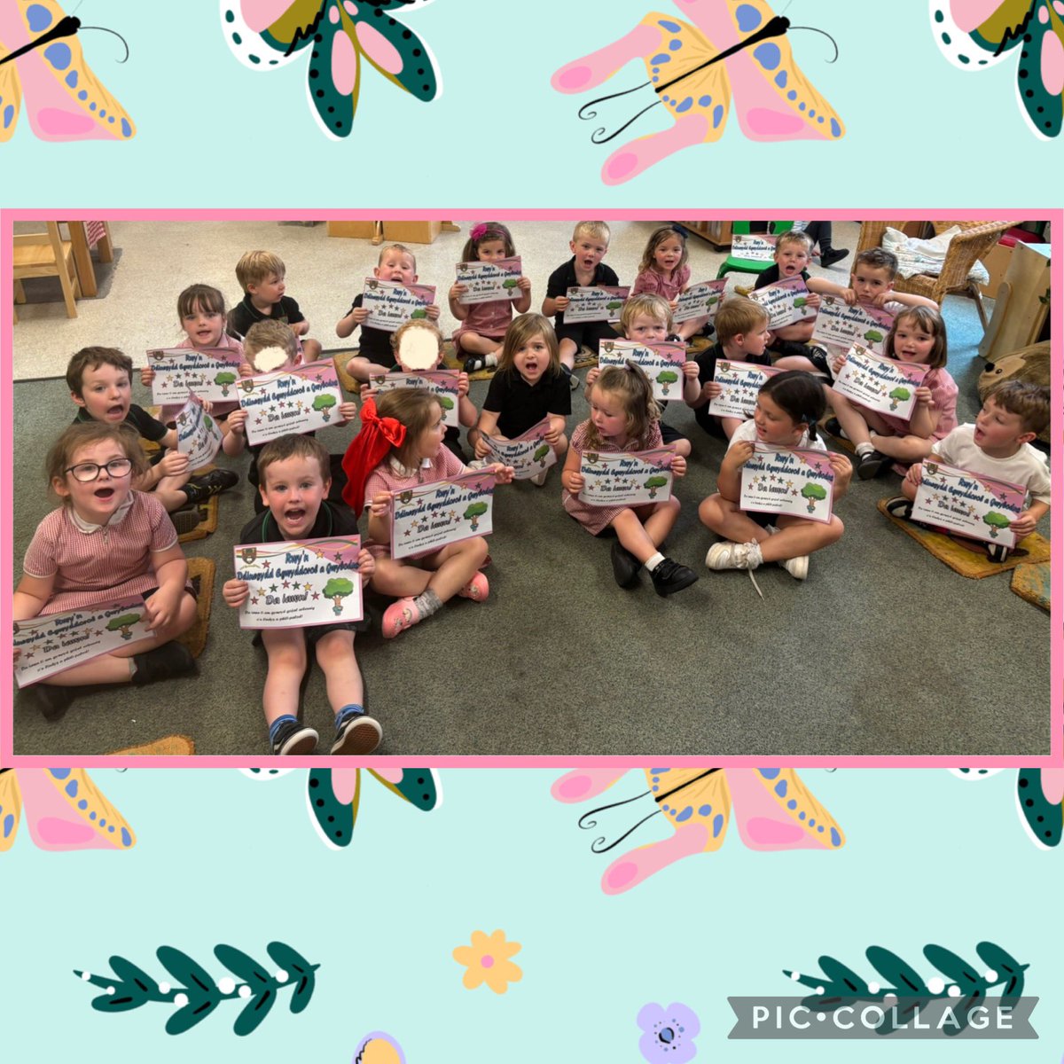 Dewi Draenog (@dewidraenog) on Twitter photo ⭐ Disgyblion yr wythnos! ~ Pupils of the week! ⭐ Da iawn chi am ofalu am ein lindys phili-palod. Well done to everyone for looking after our caterpillars and butterflies 🐛🦋 <a href="/YsgolLlanhari/">Ysgol Llanhari</a> ⭐ Disgyblion yr wythnos! ~ Pupils of the week! ⭐ Da iawn chi am ofalu am ein lindys phili-palod. Well done to everyone for looking after our caterpillars and butterflies 🐛🦋 <a href="/YsgolLlanhari/">Ysgol Llanhari</a>