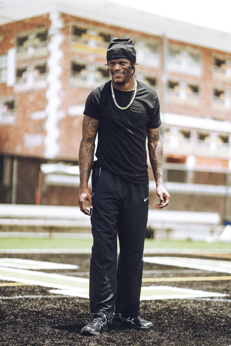 HassanBackAgain's tweet image. …more Sundays until football🎱

All shot by me