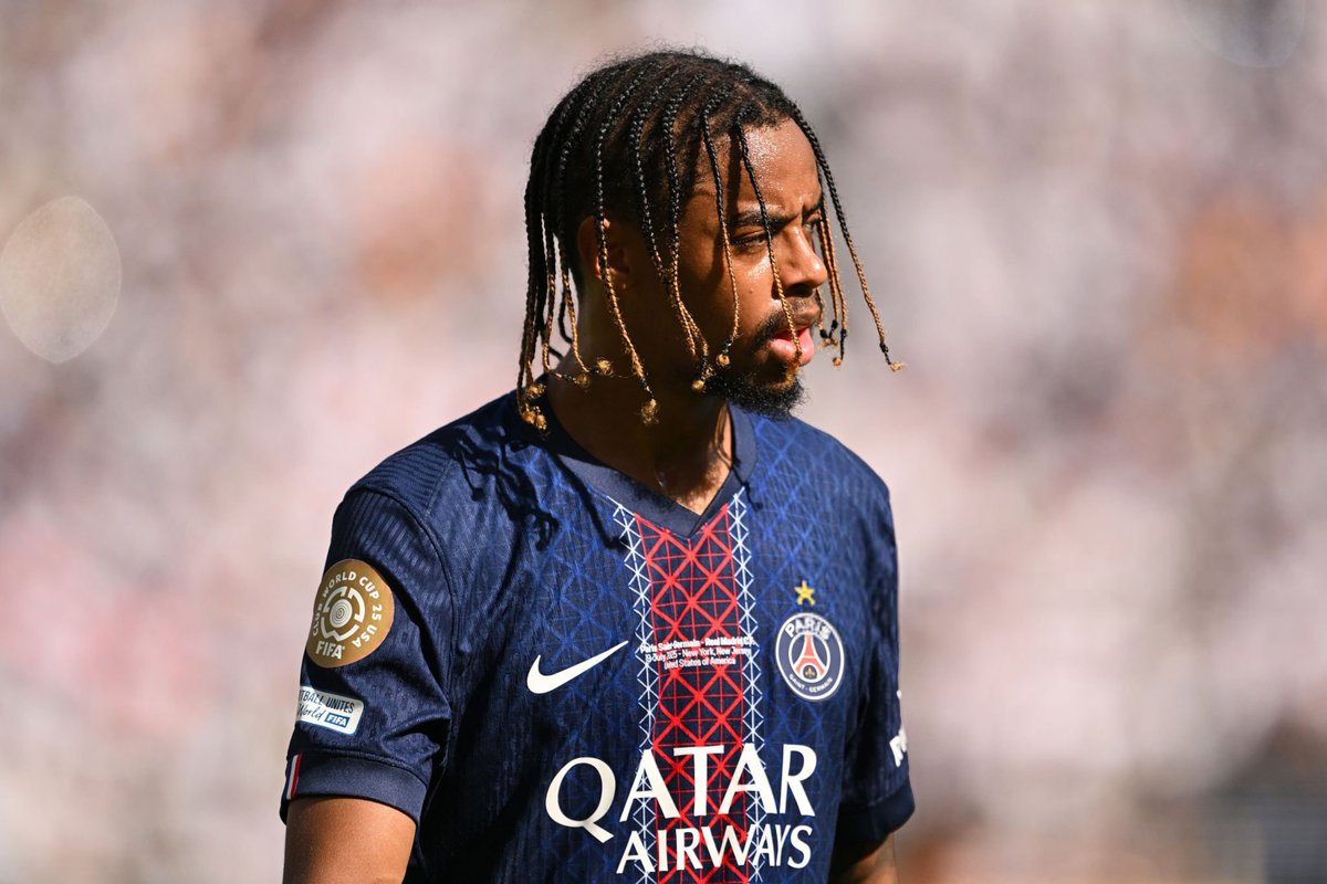 Instant Foot ⚽️ (@lnstantfoot) on Twitter photo 🚨 AVEC 73 MATCHS, BRADLEY BARCOLA DEVIENT LE JOUEUR AYANT DISPUTÉ LE PLUS DE RENCONTRES CETTE SAISON (TCC, À ÉGALITÉ AVEC MODRIC) !!! 🇫🇷🥵
(<a href="/Statsdufoot/">Stats Foot</a>) 🚨 AVEC 73 MATCHS, BRADLEY BARCOLA DEVIENT LE JOUEUR AYANT DISPUTÉ LE PLUS DE RENCONTRES CETTE SAISON (TCC, À ÉGALITÉ AVEC MODRIC) !!! 🇫🇷🥵
(<a href="/Statsdufoot/">Stats Foot</a>)