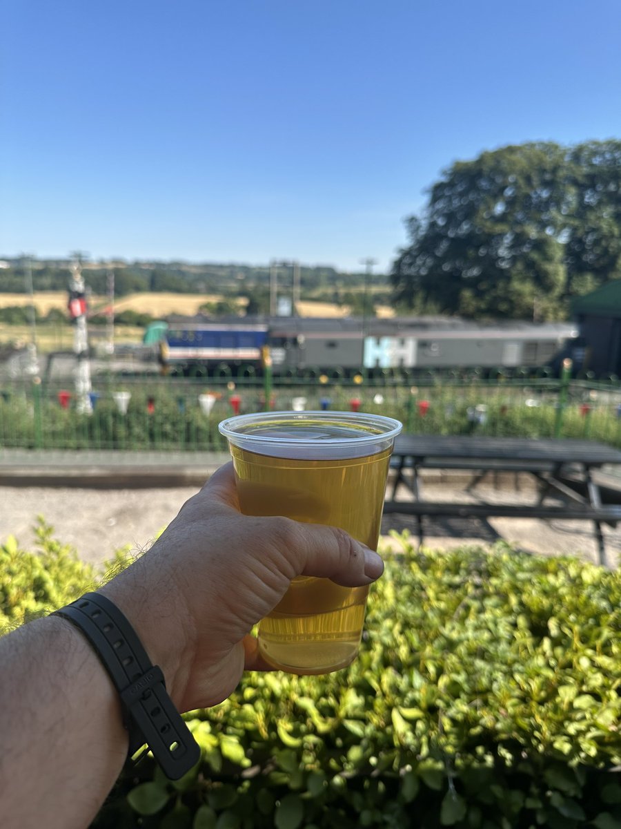 andy50027's tweet photo. Beer and trains. https://t.co/IBEG0PjUT0