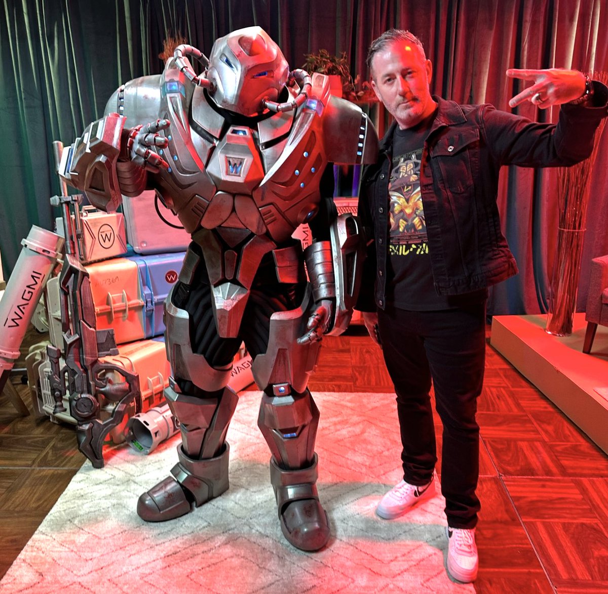 Scott_Herman's tweet image. Why, despite have ZERO VC FUNDING, has @WagmiGameCo been able to continue to grow and thrive while many other well funded studios have shut down?

I have a few thoughts.💭

1⃣ Leadership: Our CEO @ianbentley is one of the smartest &amp;amp; hard working guys I've ever met.  He…