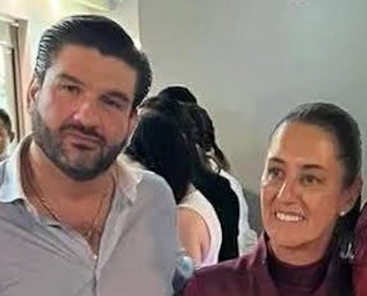 FarroRobot's tweet photo. ¿Se acuerdan cuando la presirvientA amaba a los abogados de narcos? https://t.co/PFBVsYVHrr