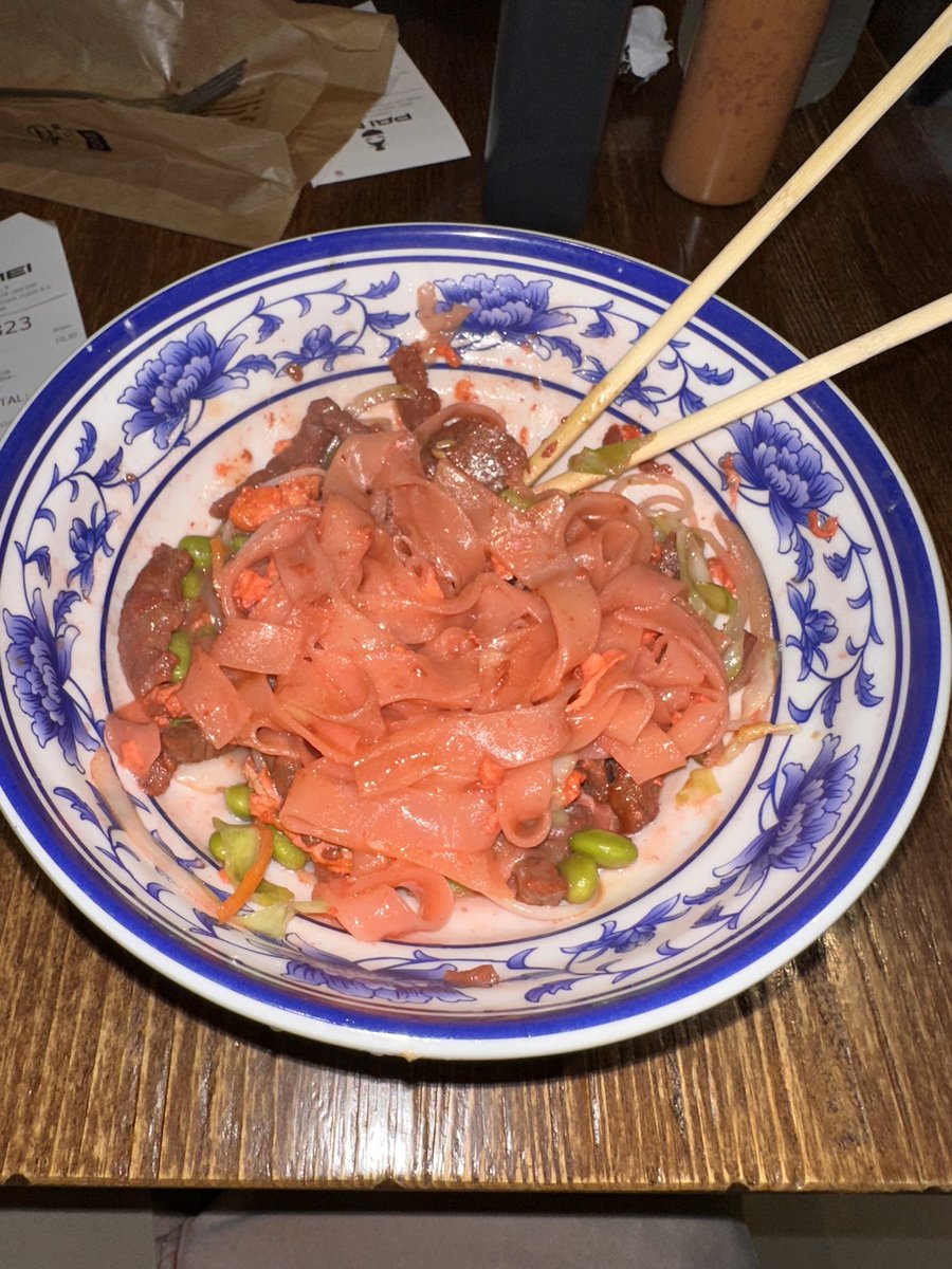 brrandorando's tweet photo. Babe you haven’t even touched your tussi noodles https://t.co/7ntHTVlQqB